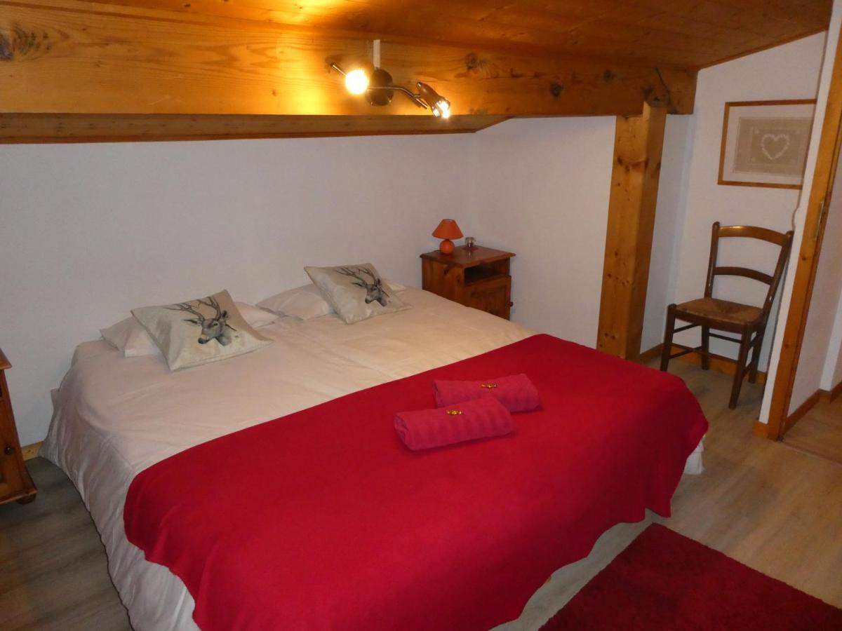 Central Hostel Chatel Luaran gambar