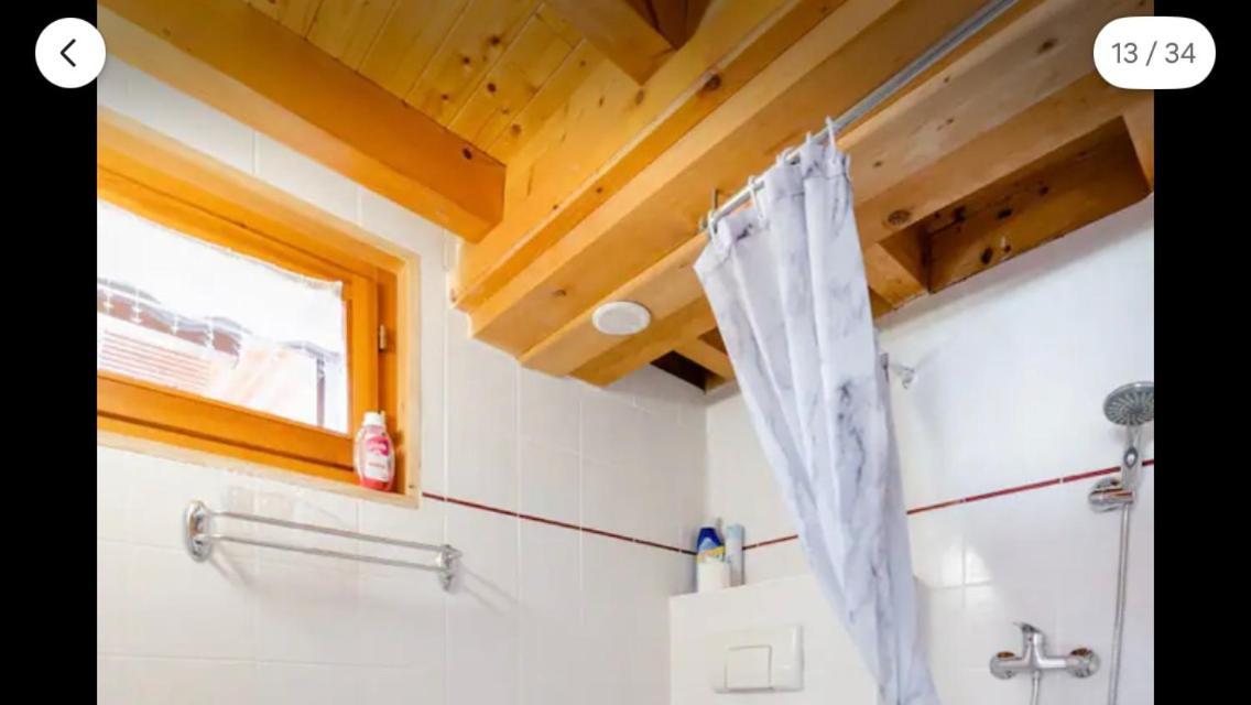 Central Hostel Chatel Luaran gambar